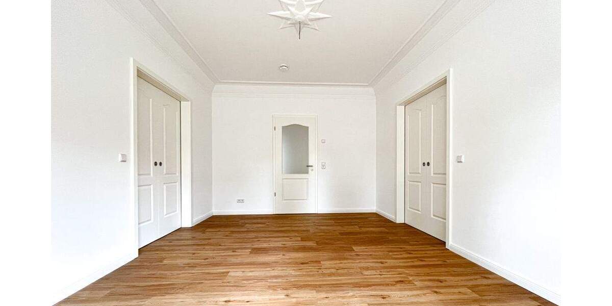 Etagenwohnung Arnstadt - 5 Zimmer, 143 m&sup2;, 1.580&euro; | Angebot:25663488