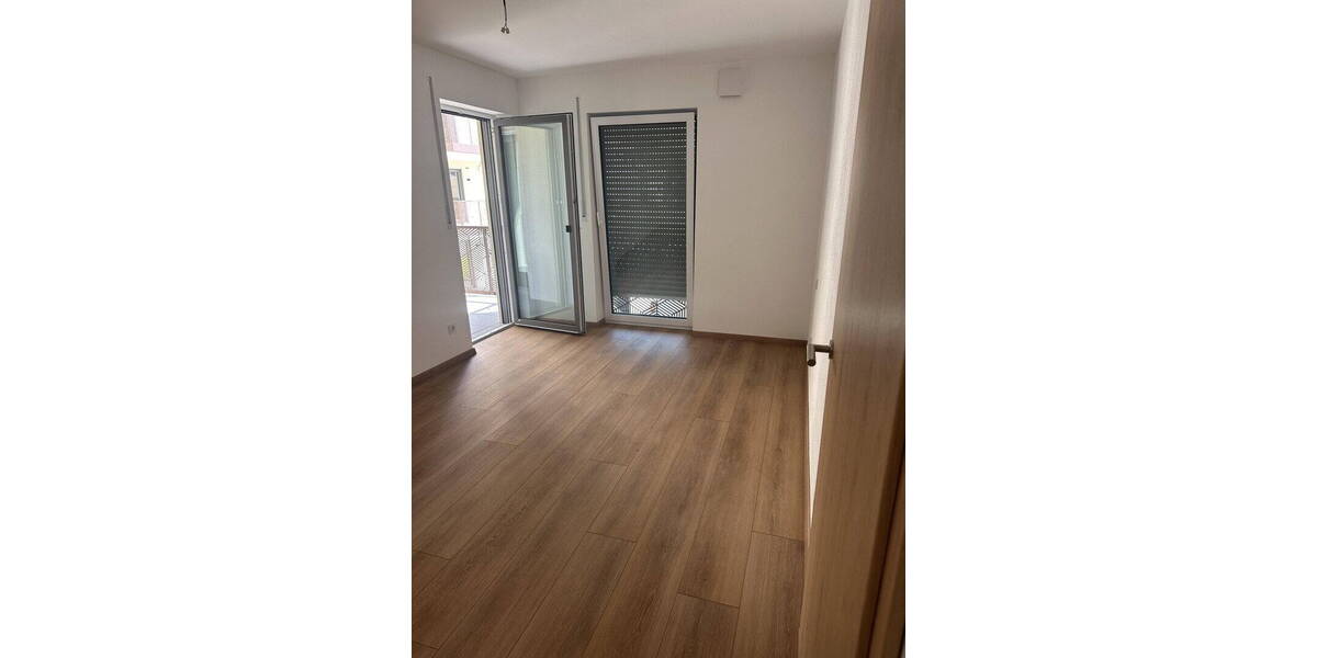 Etagenwohnung Landshut Achdorf - 3 Zimmer, 67 m&sup2;, 782&euro; | Angebot:26188435