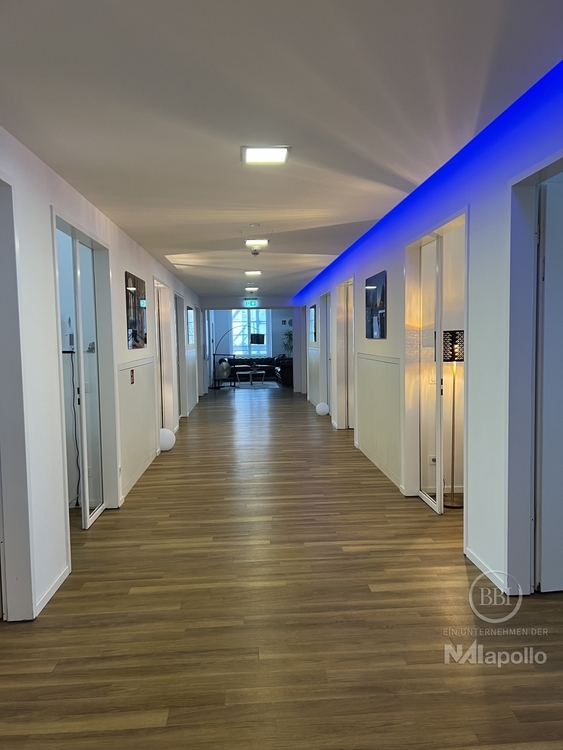 TOP ADRESSE KURFÜRSTENDAMM! 2 - 3 BÜROS IM BAYERHAUS ANMIETBAR! EINZELN ODER ZUSAMMEN!