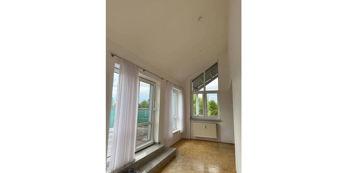 Etagenwohnung Weiden Hammerweg - 1 Zimmer, 77 m&sup2;, 650&euro; | Angebot:26683722