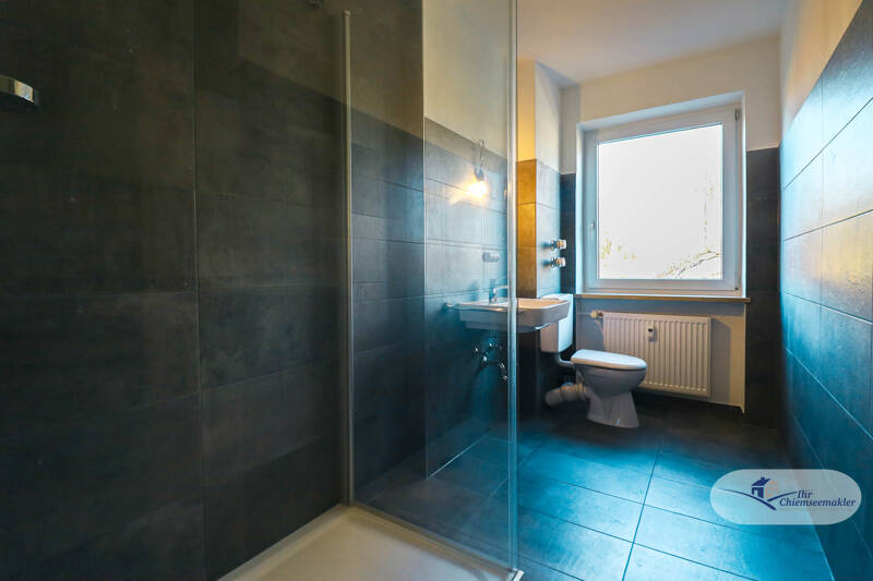 Etagenwohnung Rosenheim Innenstadt - 3 Zimmer, 87 m&sup2;, 1.560&euro; | Angebot:26805844