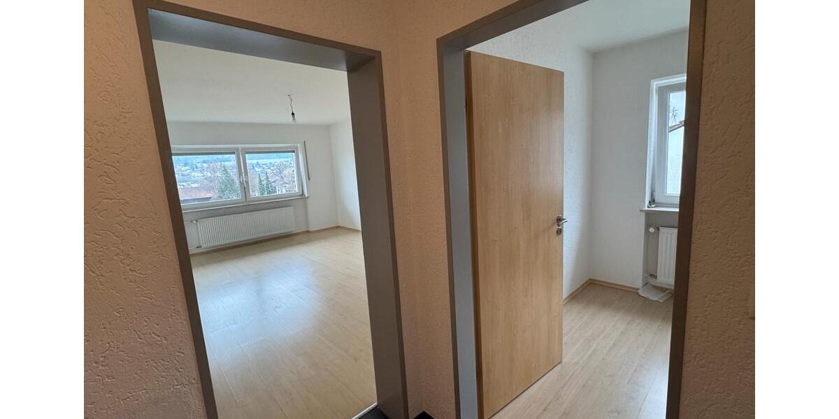 Etagenwohnung Viechtach - 4 Zimmer, 115 m&sup2;, 820&euro; | Angebot:25811067
