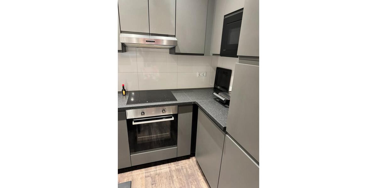 Wohnen auf Zeit Frankfurt am Main Unterliederbach - 4 Zimmer, 130 m&sup2;, 2.000&euro; | Angebot:26605389