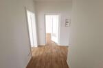 Gerade in Renovierung für Sie - Helle 4-Raum-Wohnung mit Balkon - Stellplatz möglich