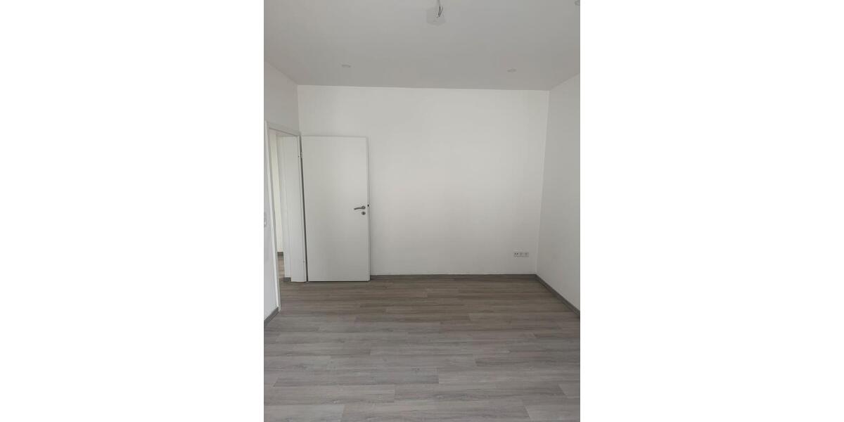 Erdgeschoßwohnung Hameln Kernstadt - 4 Zimmer, 105 m&sup2;, 880&euro; | Angebot:26024706