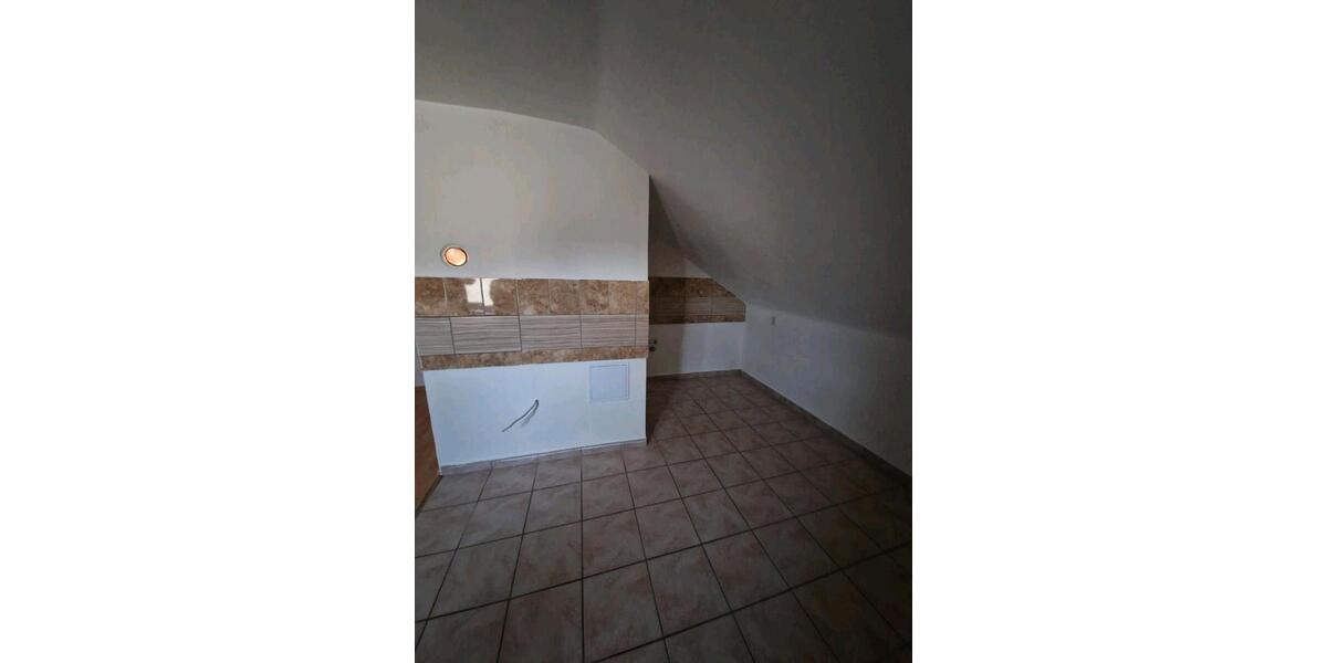 Dachgeschoßwohnung Mitterteich - 3 Zimmer, 60 m&sup2;, 450&euro; | Angebot:26440983