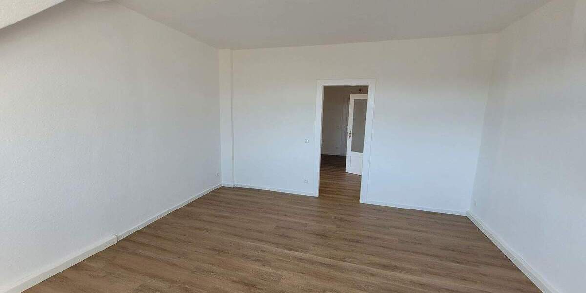 Etagenwohnung Heidenau Mügeln - 3 Zimmer, 96 m&sup2;, 812&euro; | Angebot:25668954