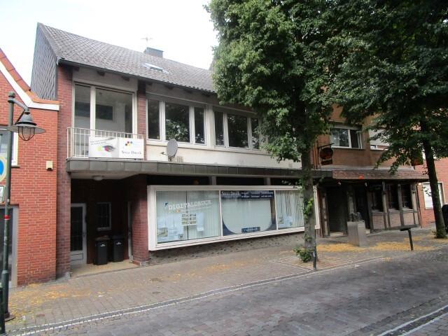 Hier steht Ihr großzügig geschnittenes Gewerbelokal frei zur Vermietung! zimmer