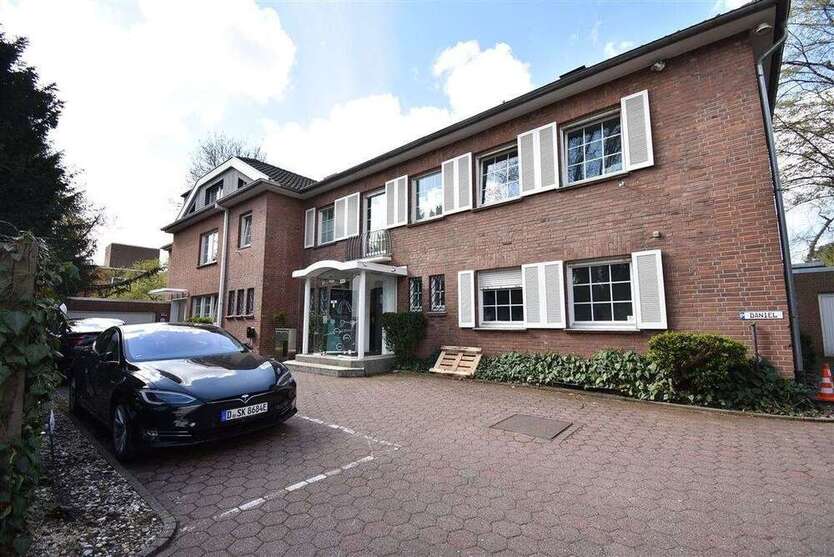 Wohnung zum Mieten in Düsseldorf 2.450 € 161.68 m²