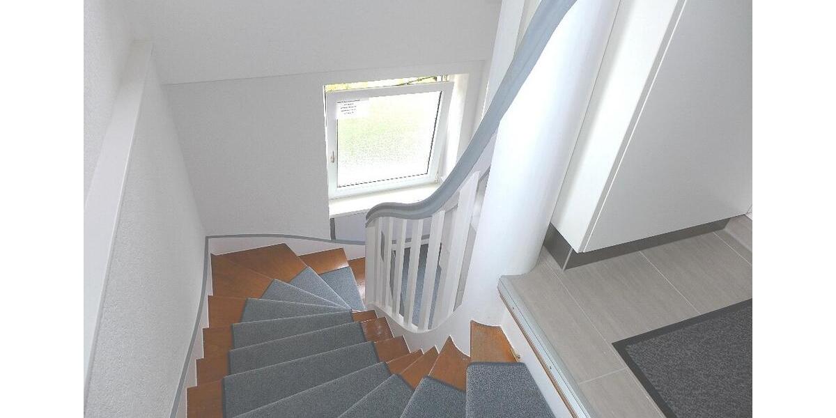 Dachgeschoßwohnung Wetzlar - 2 Zimmer, 33 m&sup2;, 680&euro; | Angebot:26536359