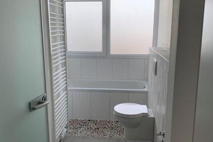 Tolle- 3 ZW mit ausgeb. DG in ruhiger Lage von Mainstockheim zimmer