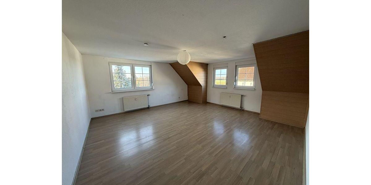 Maisonettenwohnung Meuselwitz - 3 Zimmer, 75 m&sup2;, 390&euro; | Angebot:24780401
