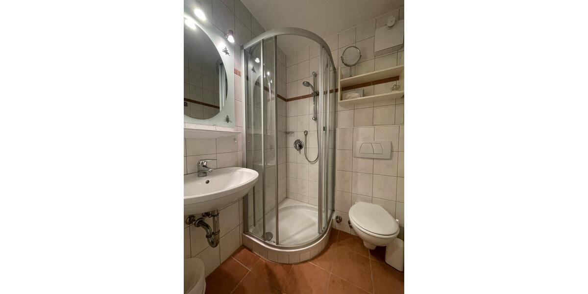 Wohnen für Lebensmeister (Kreative,Körperarbeit,Heilarbeit) 3 zimmer