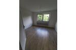 gegenüber St. Bernward - neues Bad - Laminat - Keller - Garten