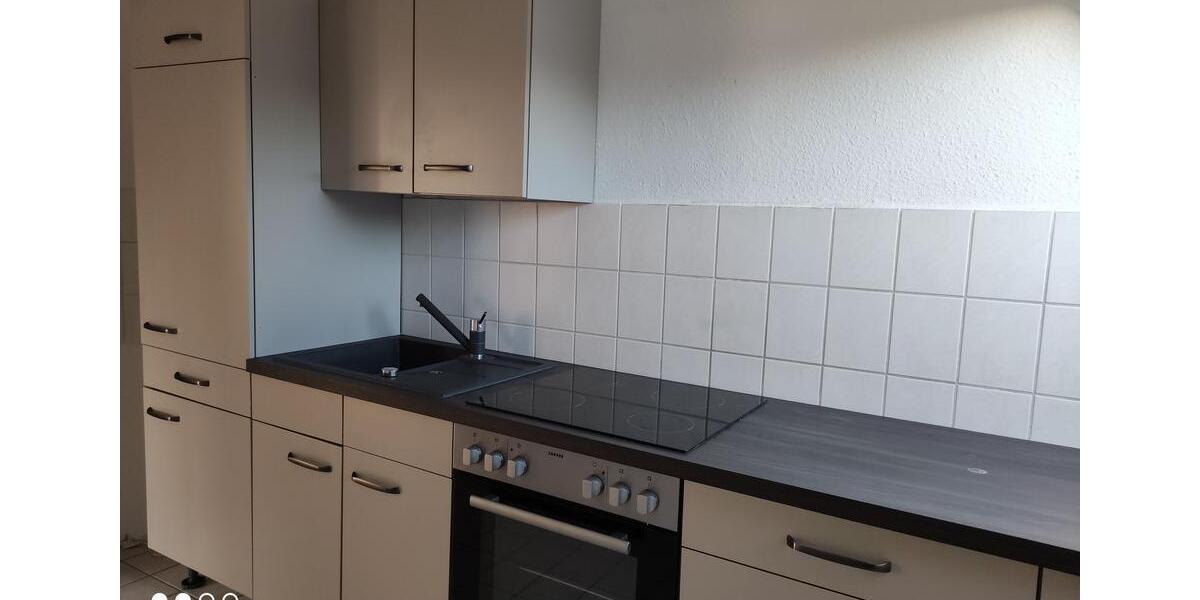 Dachgeschoßwohnung Pulsnitz - 4 Zimmer, 93 m&sup2;, 850&euro; | Angebot:23571123