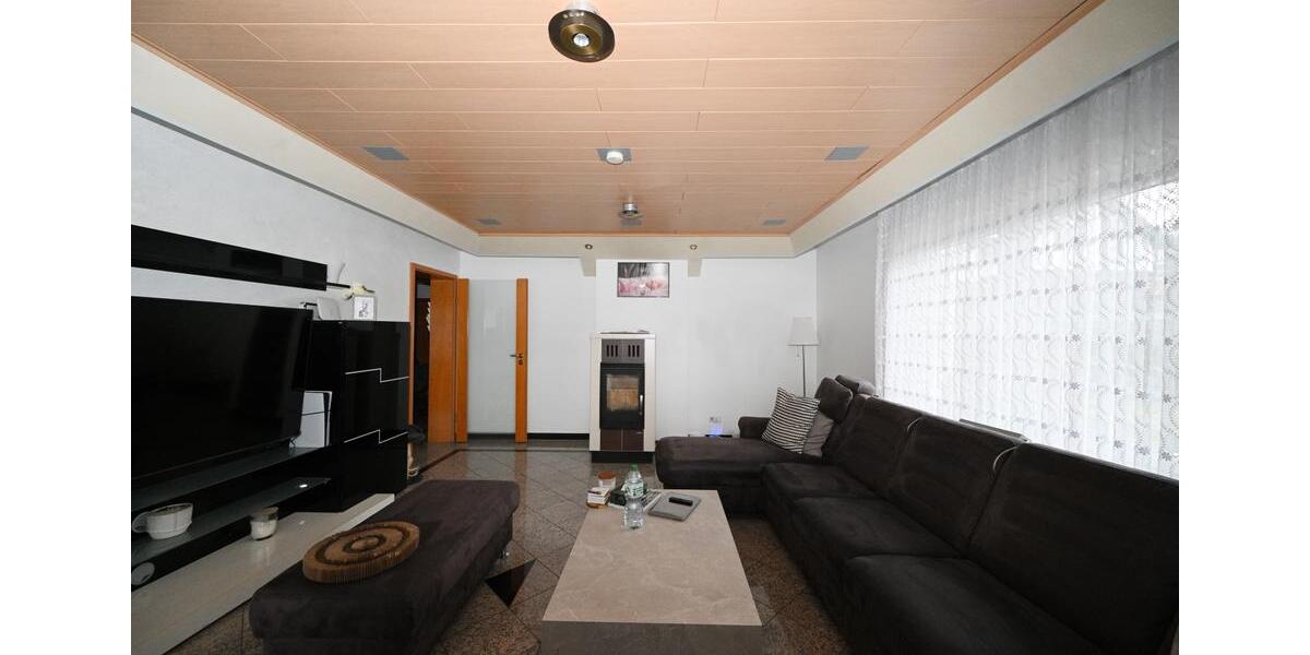 Erdgeschoßwohnung Biedenkopf - 4 Zimmer, 134 m&sup2;, 1.190&euro; | Angebot:24223187