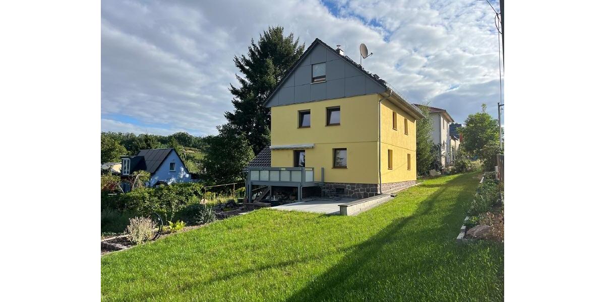 Einfamilienhaus Weinböhla - 5 Zimmer, 155 m&sup2;, 2.300&euro; | Angebot:25351472
