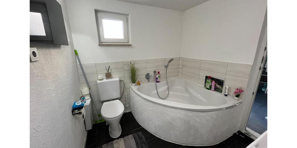 Erdgeschoßwohnung Lichtenwald - 3 Zimmer, 125 m&sup2;, 1.300&euro; | Angebot:24864975