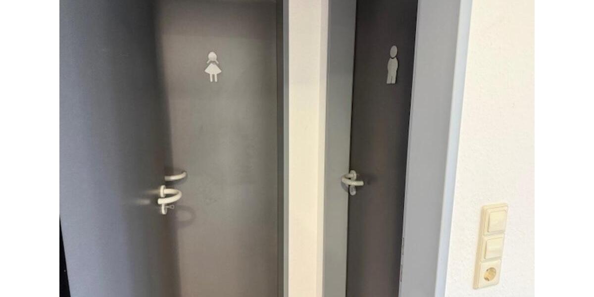 Büro- oder Praxisräume ca. 135 m² in MengenRulfingen zimmer