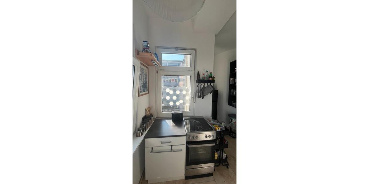 Wohnen auf Zeit Stuttgart Stuttgart-Süd - 30 Zimmer, 65 m&sup2;, 850&euro; | Angebot:26652490