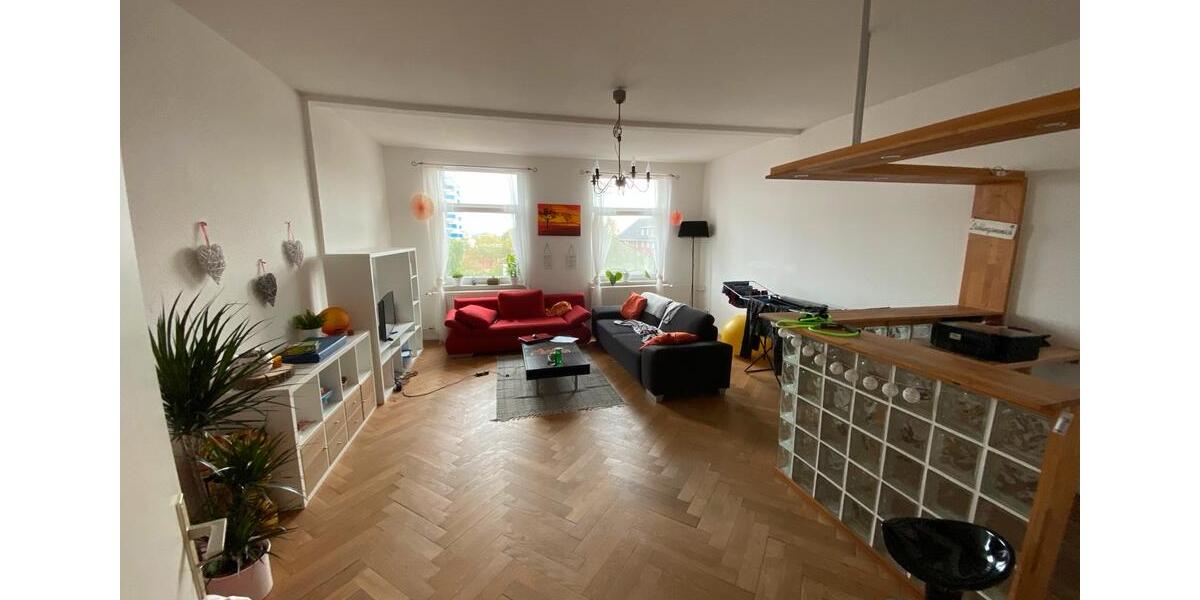 Etagenwohnung Wilhelmshaven - 5 Zimmer, 166 m&sup2;, 1.350&euro; | Angebot:26364214