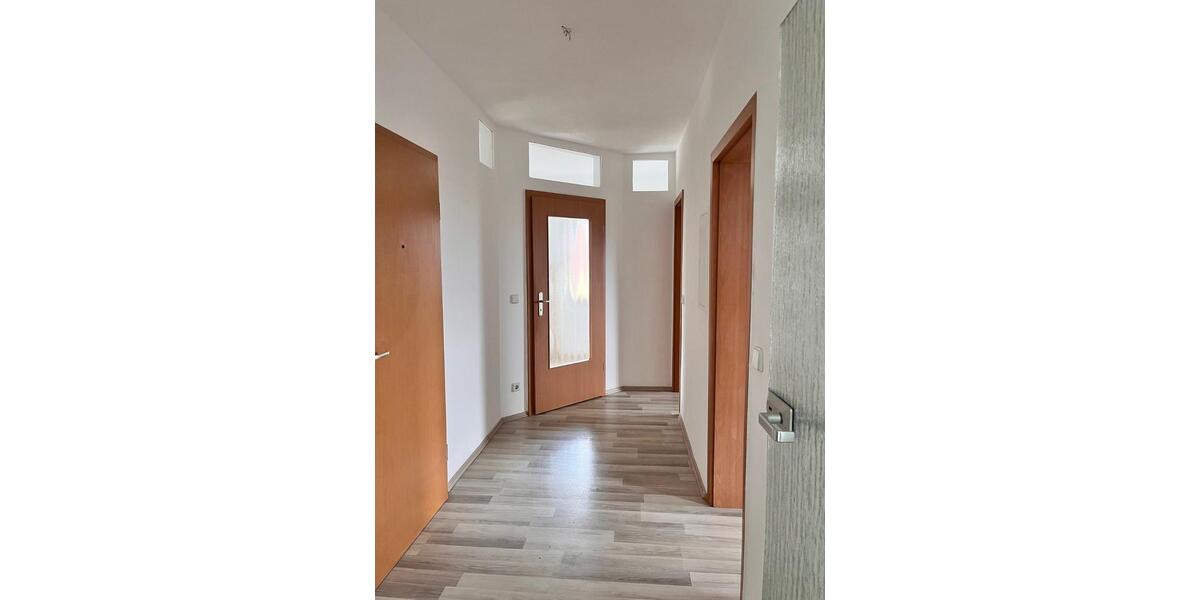 Etagenwohnung Hermsdorf - 4 Zimmer, 89 m&sup2;, 670&euro; | Angebot:25219810