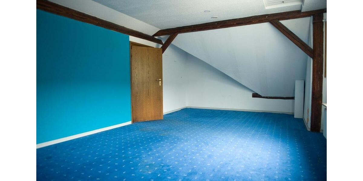 Dachgeschoßwohnung Siegen Eiserfeld - 3 Zimmer, 70 m&sup2;, 508&euro; | Angebot:26631279