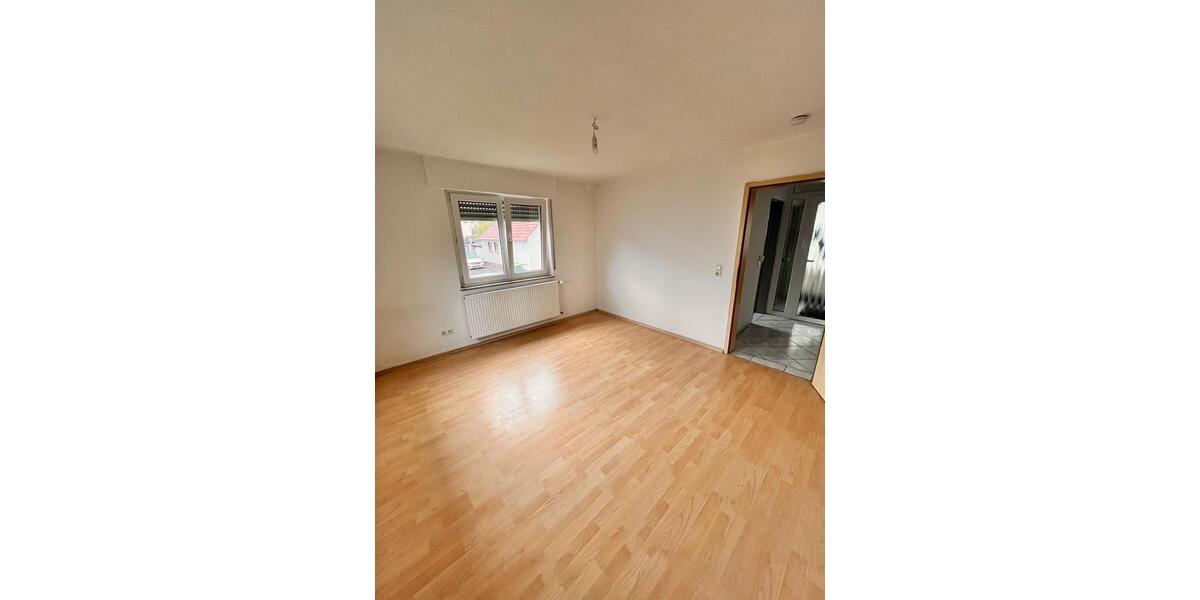 Erdgeschoßwohnung Erlensee - 3 Zimmer, 85 m&sup2;, 990&euro; | Angebot:24888610