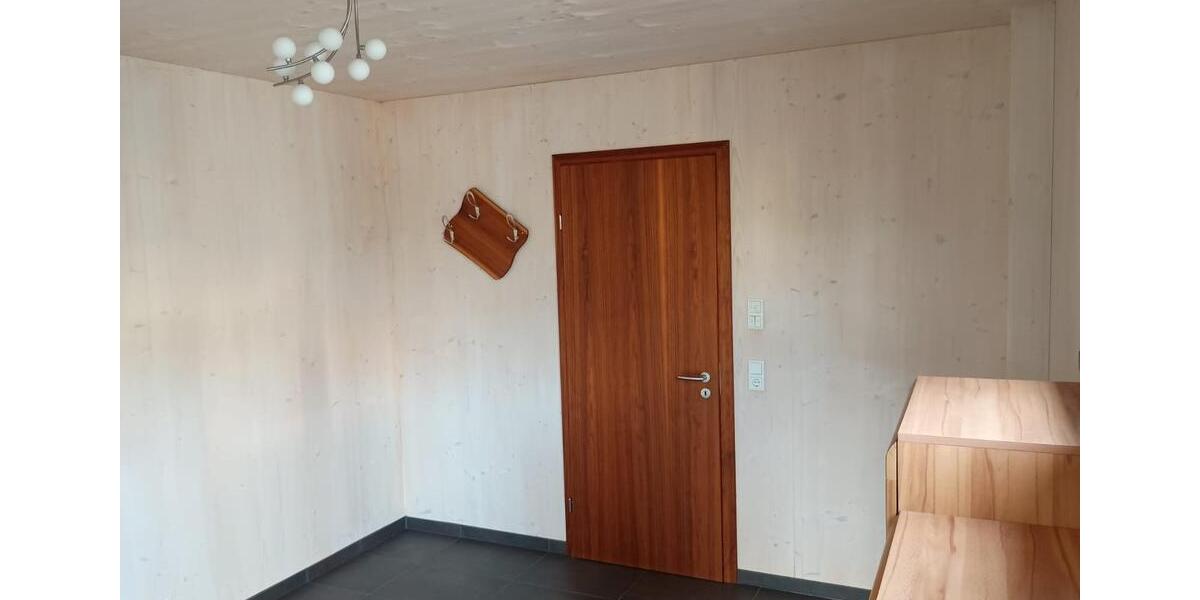 Erdgeschoßwohnung Pappenheim - 3 Zimmer, 95 m&sup2;, 800&euro; | Angebot:25052983