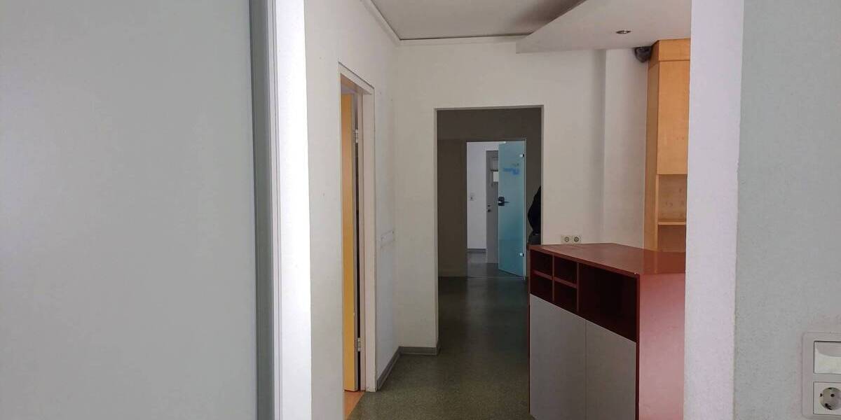 Gewerbeobjekt Kaiserslautern Innenstadt - 1 Zimmer, 130 m&sup2;, 1.200&euro; | Angebot:24114882