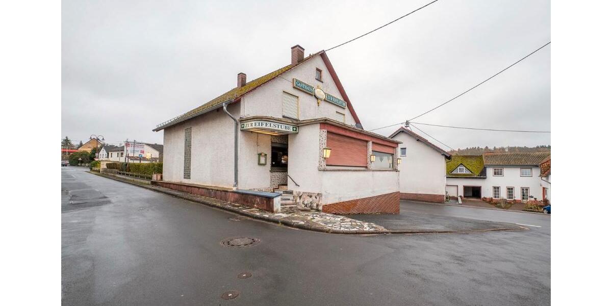 Einfamilienhaus Uersfeld - 5 Zimmer, 215 m&sup2;, 1.200&euro; | Angebot:26699374
