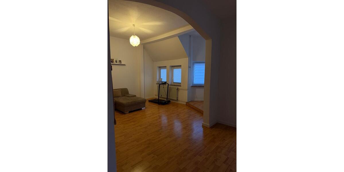 Etagenwohnung Blomberg - 5 Zimmer, 142 m&sup2;, 1.000&euro; | Angebot:25965175