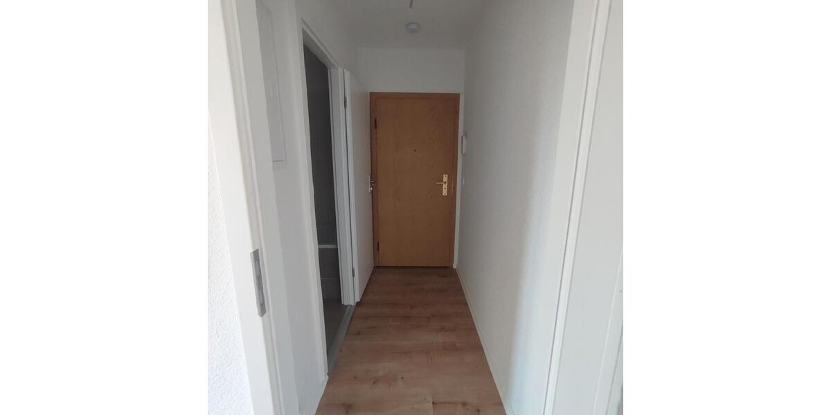 Etagenwohnung Bernsdorf - 1 Zimmer, 30 m&sup2;, 140&euro; | Angebot:22351767