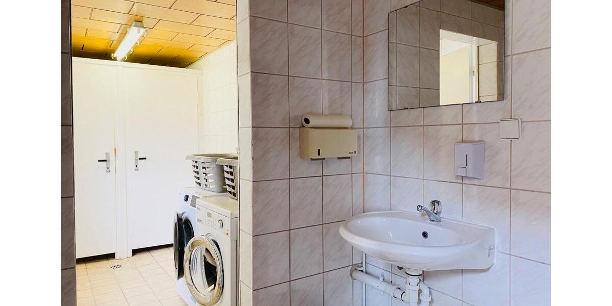 Einfamilienhaus Wolmirstedt - 9 Zimmer, 340 m&sup2;, 2.200&euro; | Angebot:23550746