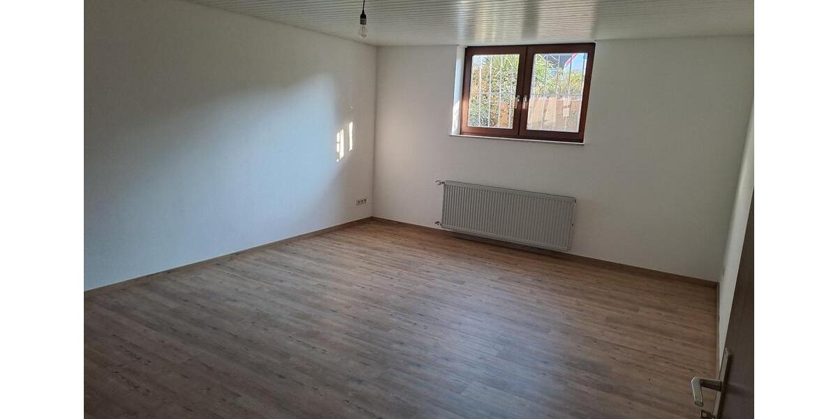 Wohnen auf Zeit Bretzfeld - 3 Zimmer, 93 m&sup2;, 570&euro; | Angebot:25957650