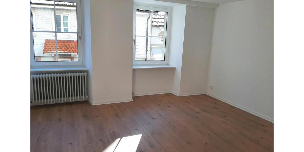 Etagenwohnung Sankt Georgen im Schwarzwald - 4 Zimmer, 128 m&sup2;, 1.000&euro; | Angebot:26587028