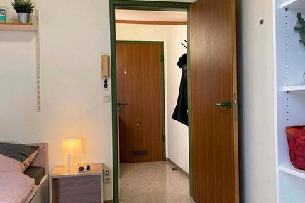 möbliertes Zimmer zimmer