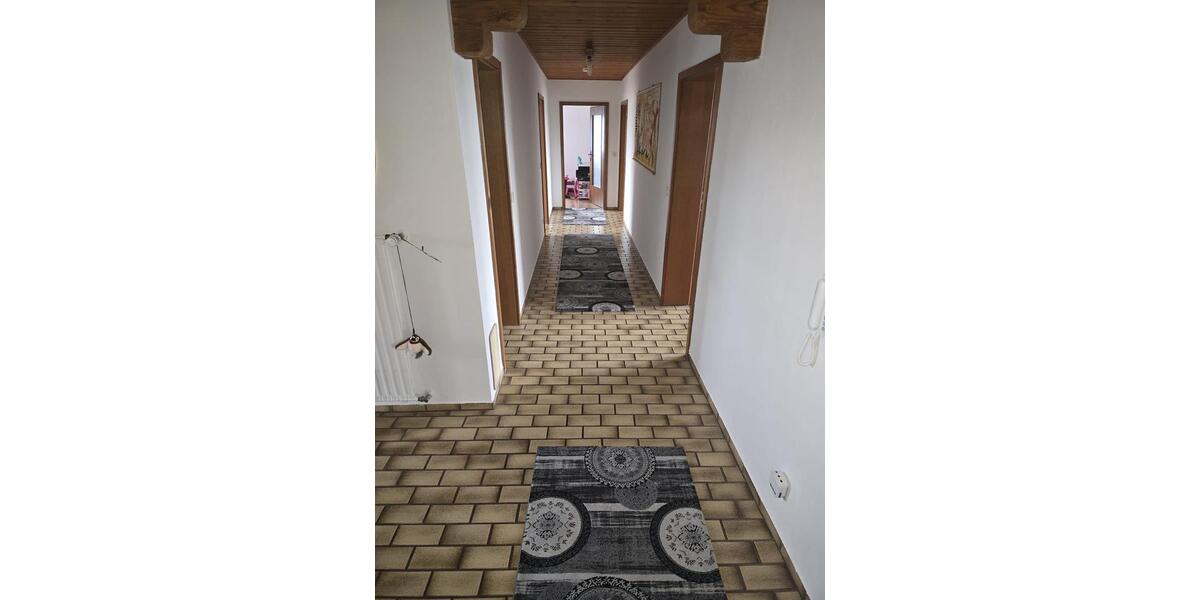 Erdgeschoßwohnung Regensburg Ganghofersiedlung - 4.5 Zimmer, 130 m&sup2;, 1.400&euro; | Angebot:25614804