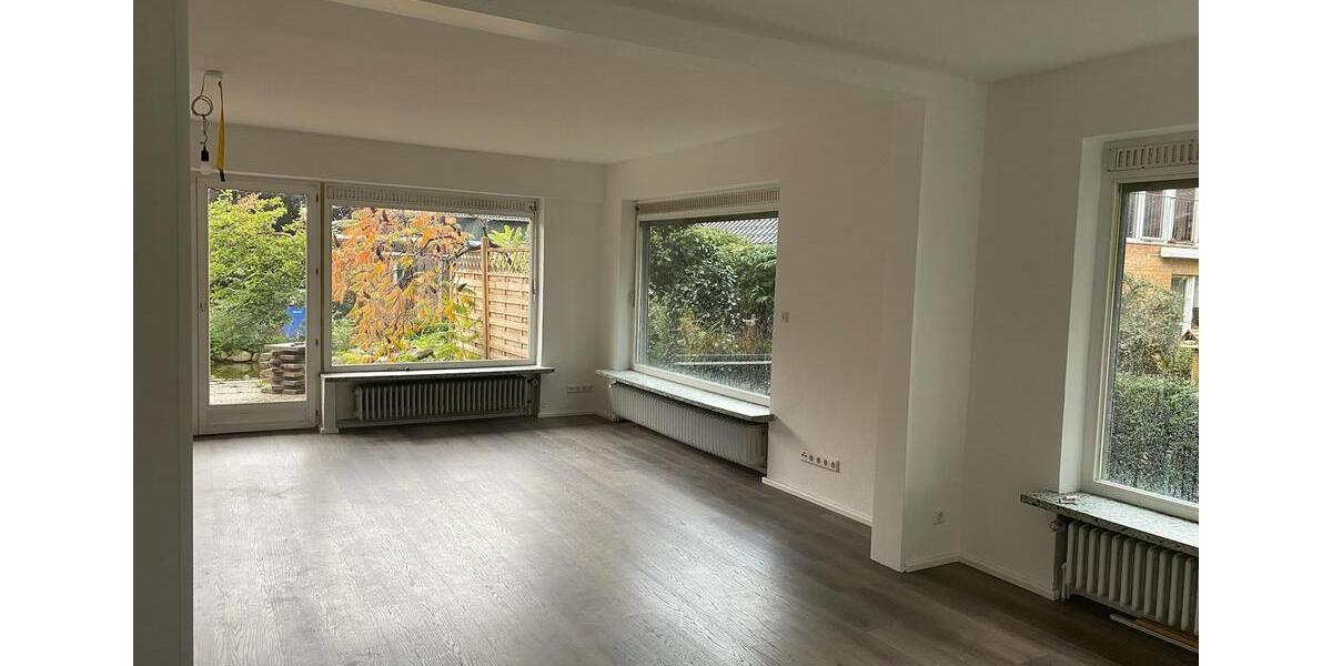 Wieder frei: Großes EFH mit traumhaftem Ausblick in Bramel 5 zimmer