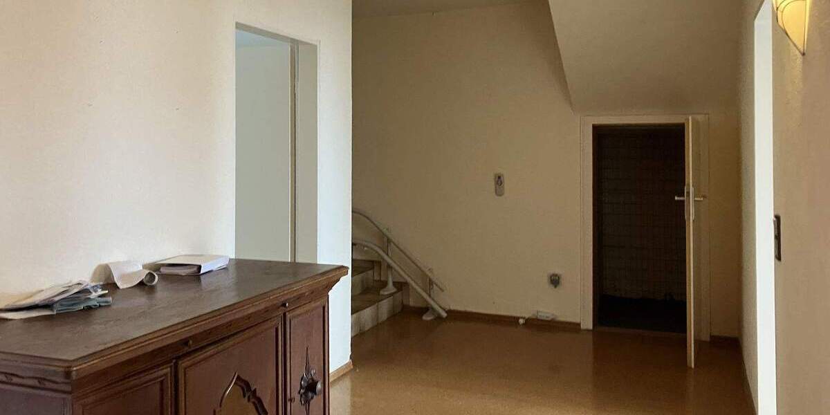 Etagenwohnung Baunatal Großenritte - 6 Zimmer, 156 m&sup2;, 1.790&euro; | Angebot:25674204