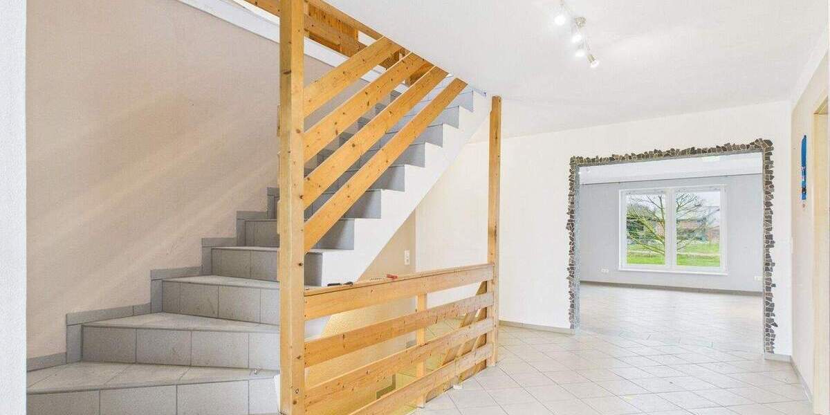 Einfamilienhaus Bornhöved - 7 Zimmer, 276 m&sup2;, 2.295&euro; | Angebot:25672610
