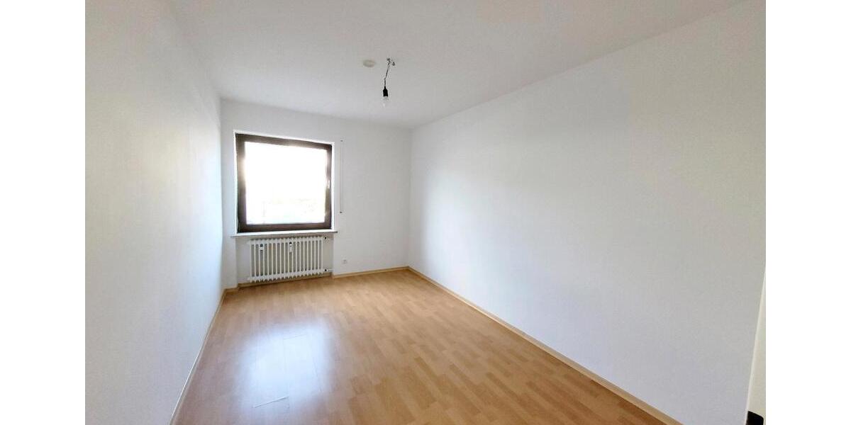 Hochparterre Abensberg - 3 Zimmer, 79 m&sup2;, 1.150&euro; | Angebot:26341976
