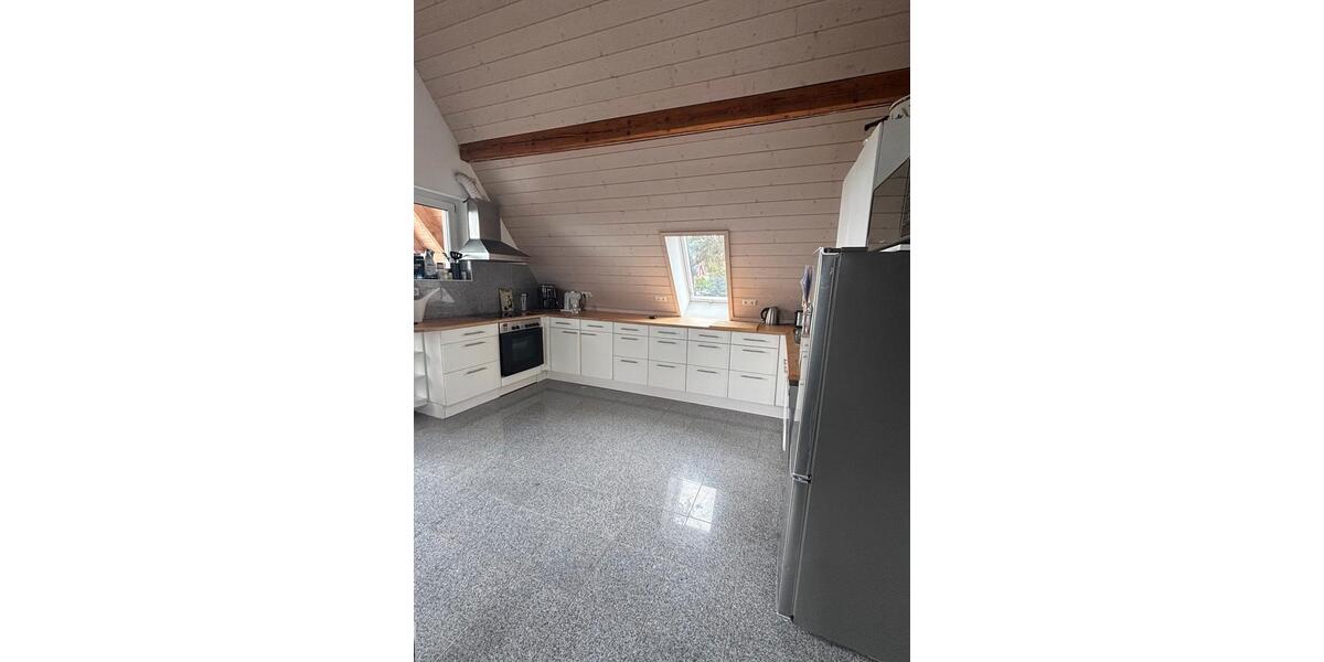 Einfamilienhaus Engelsbrand - 1 Zimmer, 90 m&sup2;, 900&euro; | Angebot:26490483