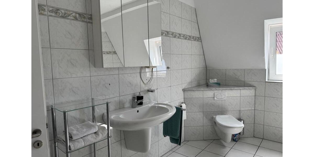 Etagenwohnung Ochtendung - 4 Zimmer, 115 m&sup2;, 1.500&euro; | Angebot:25765572