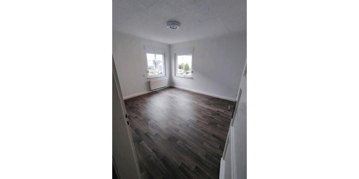 Erdgeschosswohnung mit Gartenanteil zu vermieten 3 zimmer