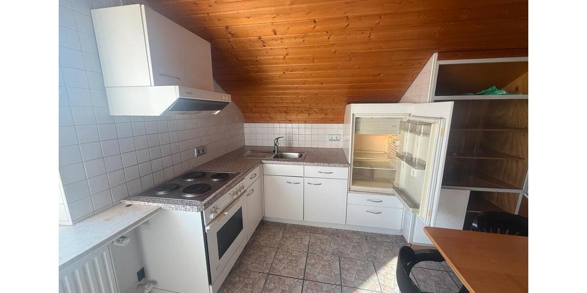 Dachgeschoßwohnung Villingen-Schwenningen Schwenningen - 2 Zimmer, 45 m&sup2;, 700&euro; | Angebot:25922260