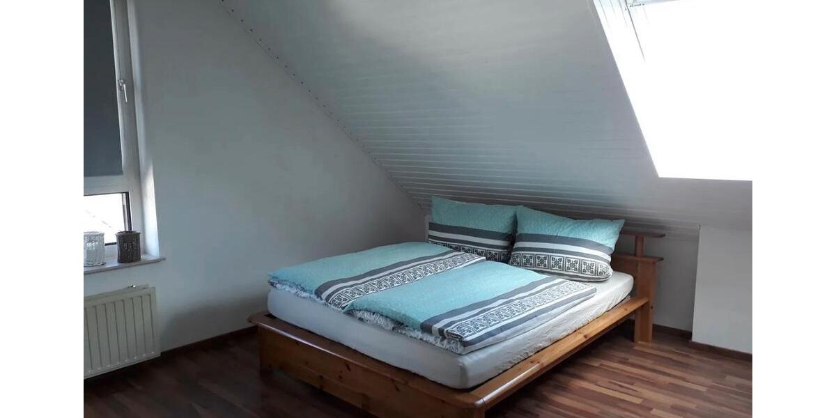 Dachgeschoßwohnung Simmerath - 3 Zimmer, 90 m&sup2;, 900&euro; | Angebot:26311932