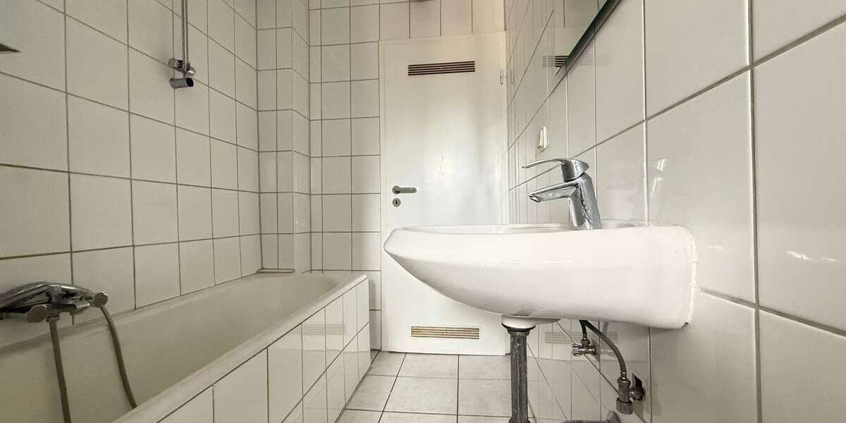 Helle 3-Zimmer-Wohnung mit ca. 70 m² mit Garage in Neunkirchen – sofort verfügbar - 3- Neunkirchen | Angebot:27199795