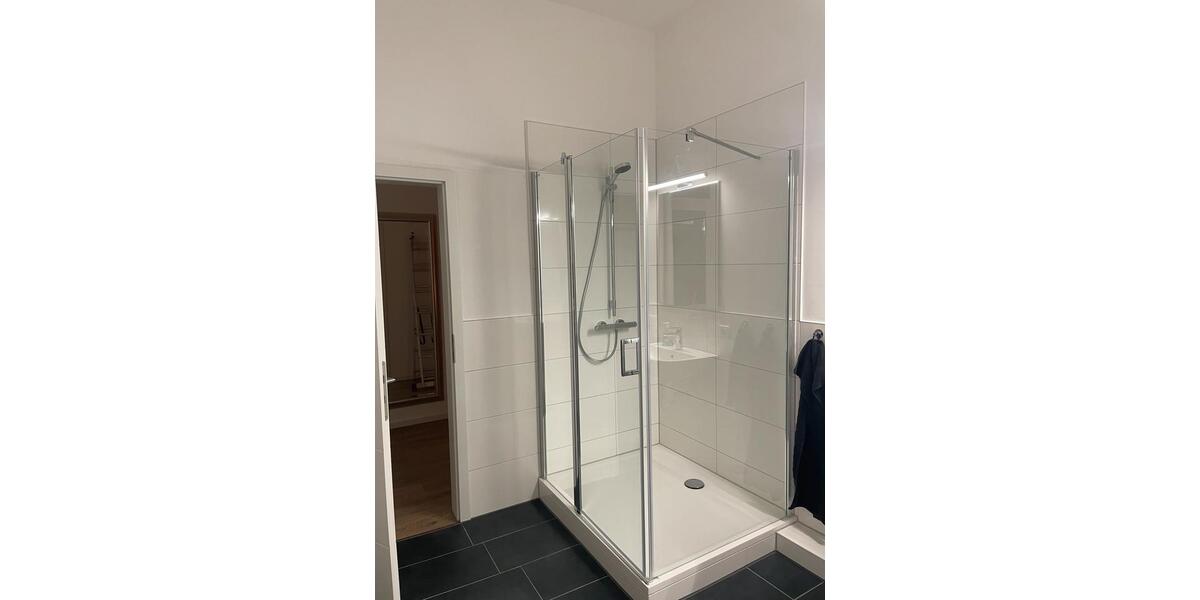 Wohnen auf Zeit Delmenhorst - 3 Zimmer, 90 m&sup2;, 200&euro; | Angebot:24741023