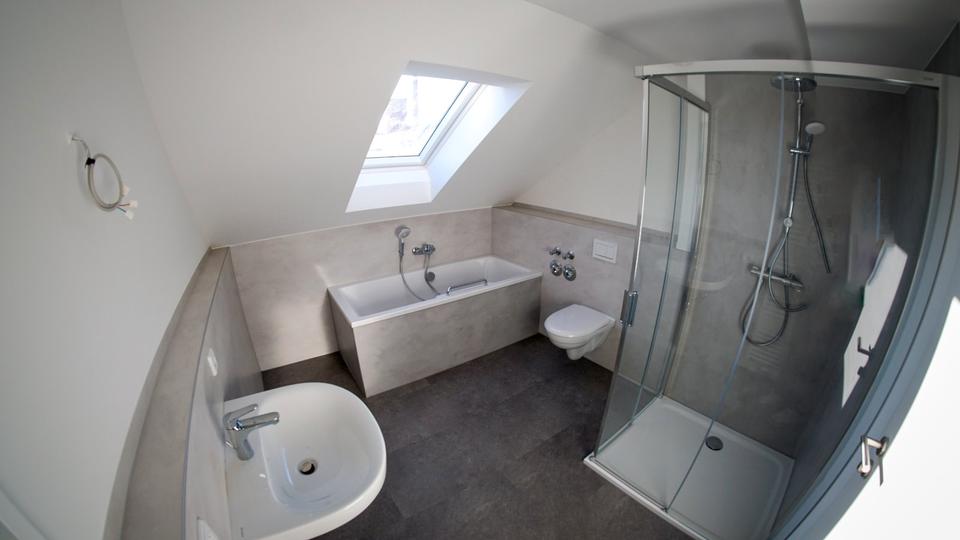 Dachgeschoßwohnung Flöha - 4 Zimmer, 91 m&sup2;, 905&euro; | Angebot:26183315